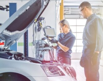 Automotive Repair Consultant: Enhancing Shops' Success